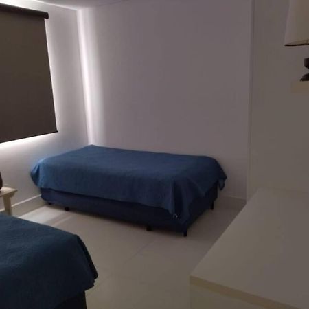 Apto De 3 Dorm De Frente Ao Mar Γκουαρούχα Εξωτερικό φωτογραφία